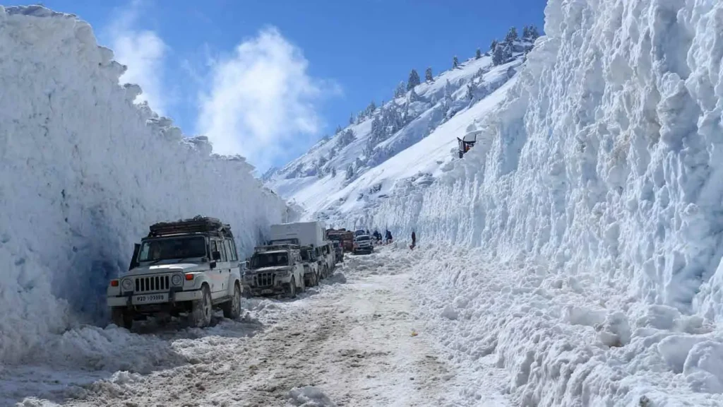 nathula pass Sikkim snowfall destinations